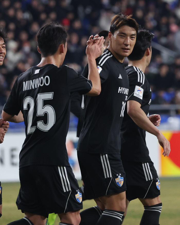 "울산 축구 보여줄 것" ACL 16강 日 원정, 홍명보 감독의 자신감……