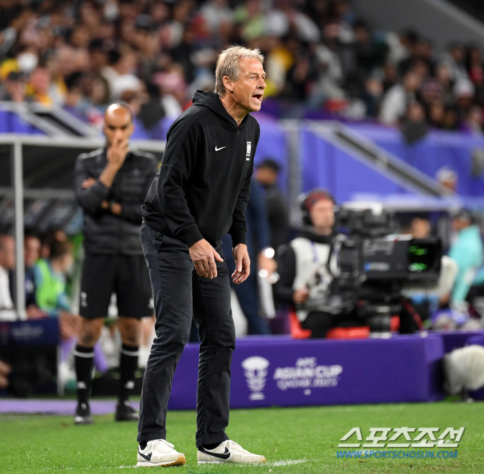 '대표팀 동료 침묵→왕따 추락' 이강인, "마이 리틀 브로" 떠난다던 음…