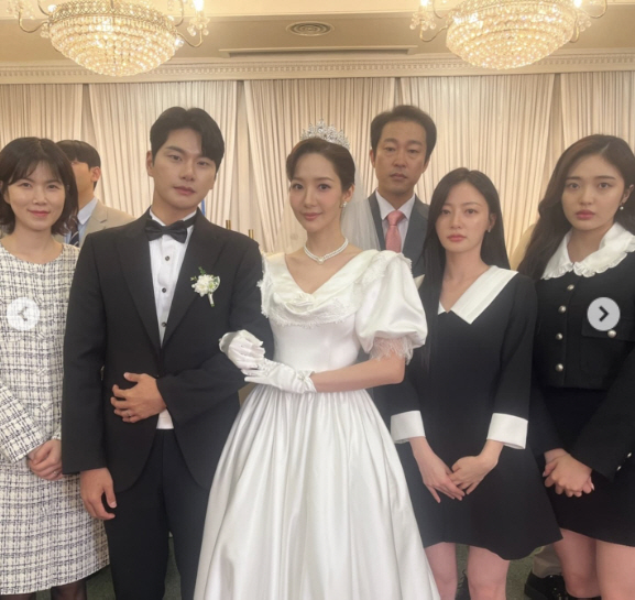 "굿바이 박민환" 이이경, 연기 인생 전환점 된 '인생캐'와 이별