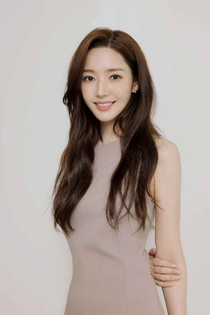[공식] 박민영, 중소건설사 아닌 임대업 가족회사 재직 "강씨와 무관"