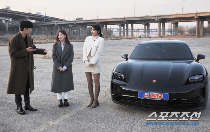 '환승연애2' 이나연, 억대 슈퍼카 소유에 '헉'…아나운서 연봉이 그렇게…