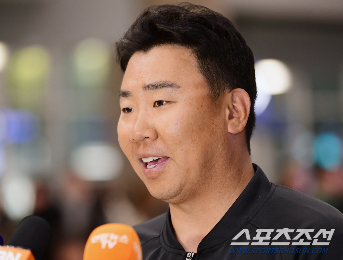 막내 코치로 떠났다 감독으로 금의환향, KIA 이범호 감독 "나는 초보,…