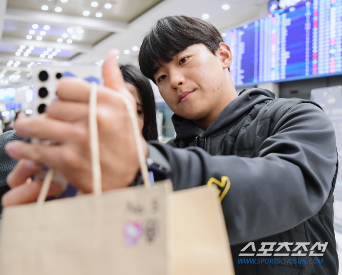 울며 떠난 범(타이거즈)호, 돌아올 때 표정은 '희망' 그 자체...위기…