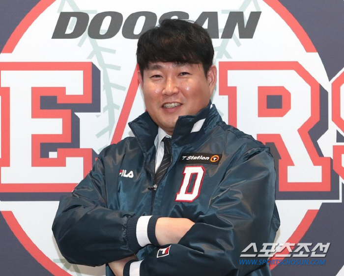 100억 최형우→150억 이대호→'끝판왕'은 170억 류현진. 김하성 이…