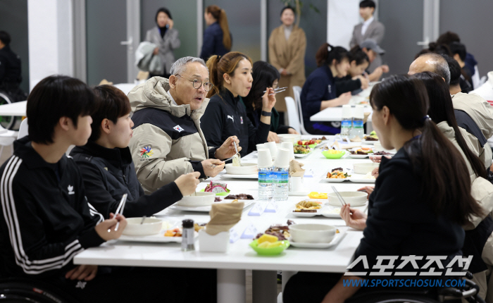'장애인체육 프랜들리'유인촌 문체부 장관,동계데플림픽 결단식 응원,이천선…