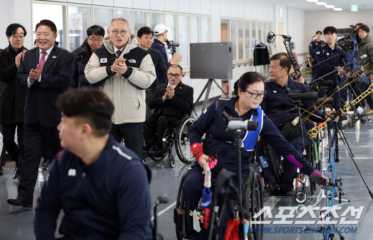 '장애인체육 프랜들리'유인촌 문체부 장관,동계데플림픽 결단식 응원,이천선…