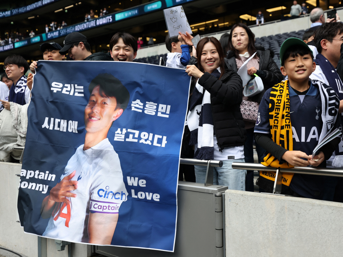 "캡틴 SON,사우디 천문학적 오퍼 1초도 안볼걸" 토트넘 팬덤,재계약 …