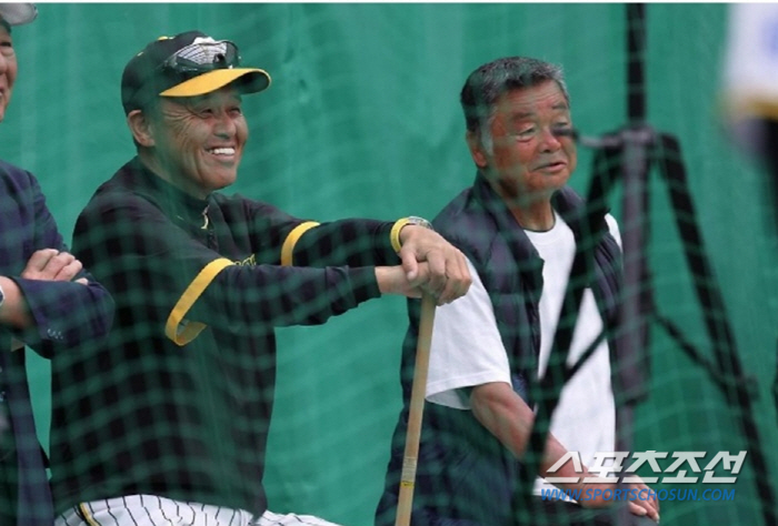 WBC 대표 출신 마무리에게 "2군으로 가라", 오카다 한신 감독 불호령…