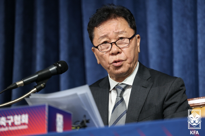 '기류 바뀌었다' 축구협회 전력강화위, 3월 A매치 '임시 감독 체제' …