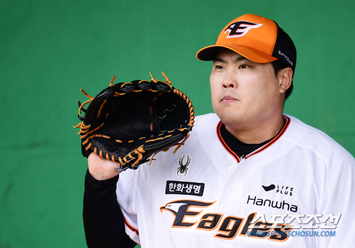10이닝 1실점에도 못 웃던 외로움은 잊어라…RYU는 마지막 조각, 결실…