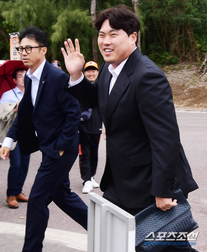 10이닝 1실점에도 못 웃던 외로움은 잊어라…RYU는 마지막 조각, 결실…