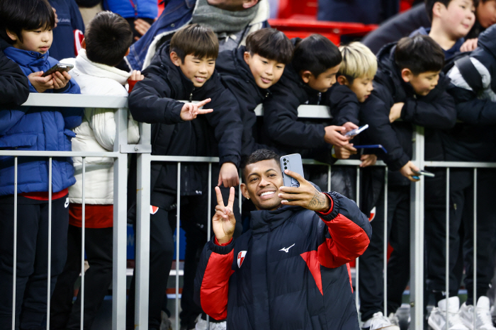 ‘가변석 1234석 가득 찬 출정식’ 부산아이파크, 축제 같았던 2024…