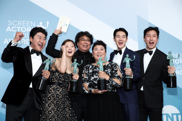 [SC이슈] "비범한 배우 잃었다"…SAG, 역대 '앙상블상' 수상자 故…