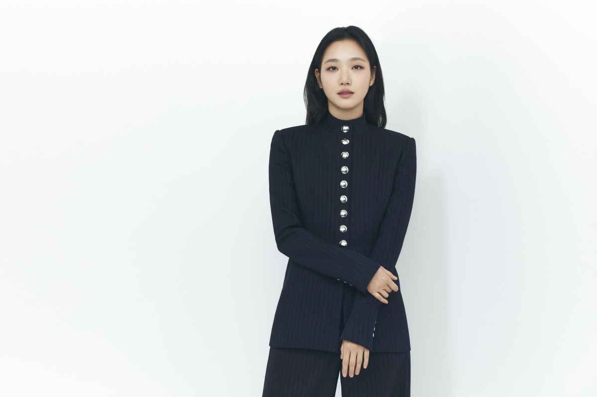 [SC인터뷰] "무속인役, 센캐 갈증 해소"…'파묘' 김고은, 돈값 제대…