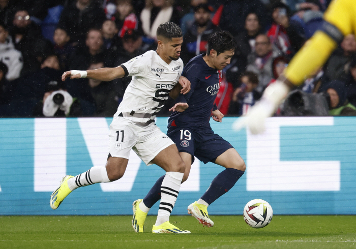'PSG 왕자님'→'복귀 후 혹평' 이강인, 주전 입지 크게 흔들리나..…