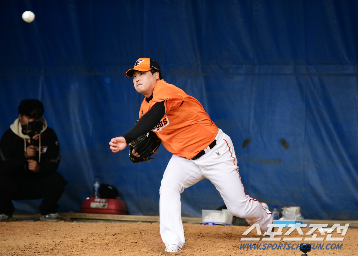 "미국에도 드문 완벽함" "개막 이상무" 단 두번만에… 19년만에 만난 …
