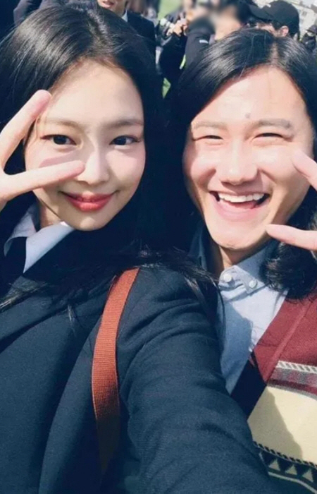 'K-교복' 입은 제니..월드스타 아닌 '여고생 젠득이'로 변신 [SC이…
