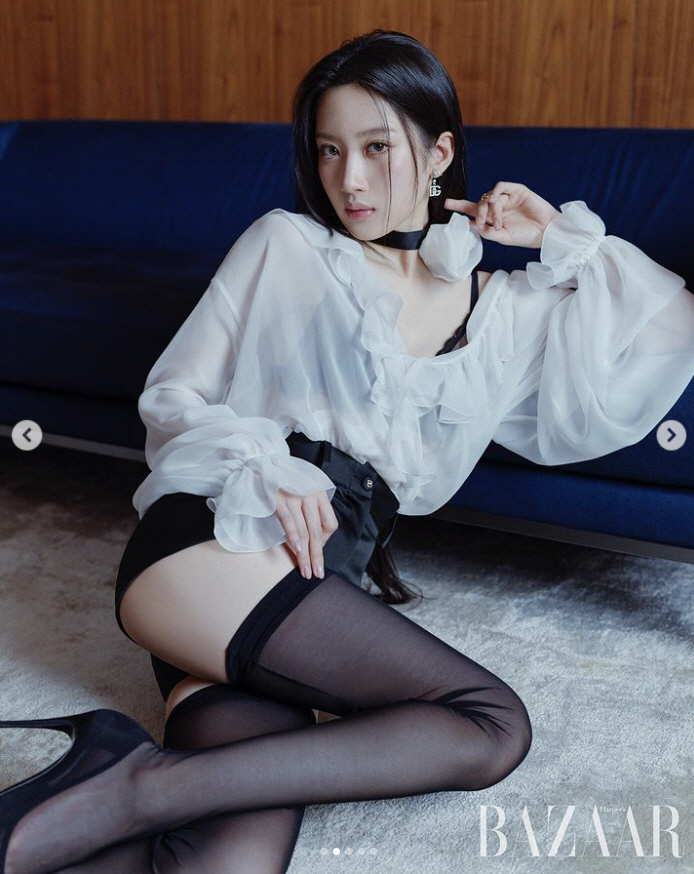 "앰버서더 충실" 문가영 '팬츠리스 노출룩' 그후..애프터파티도 '란제리…