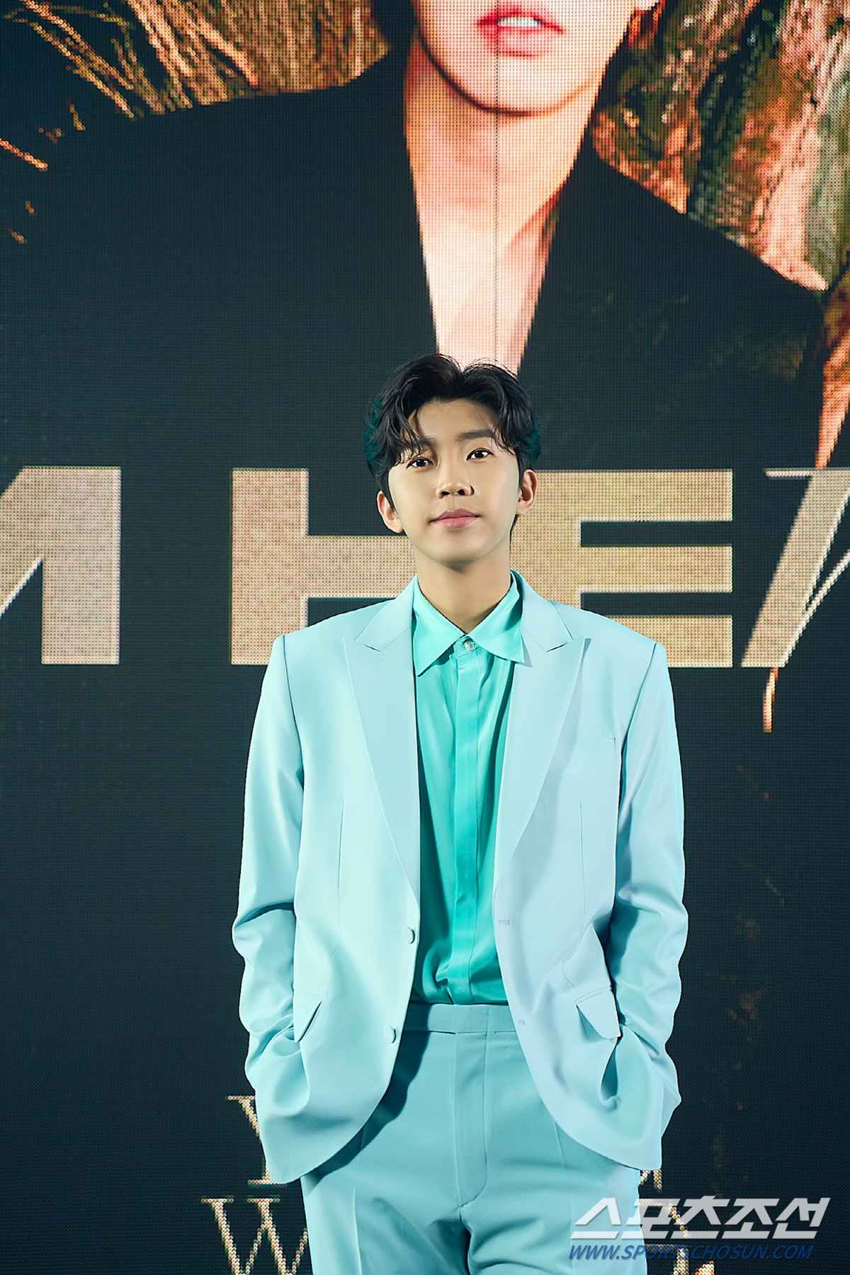 임영웅, 이러니 'OST' 요청 밀려들지…'우리들의 블루스' 뮤비, 조회…
