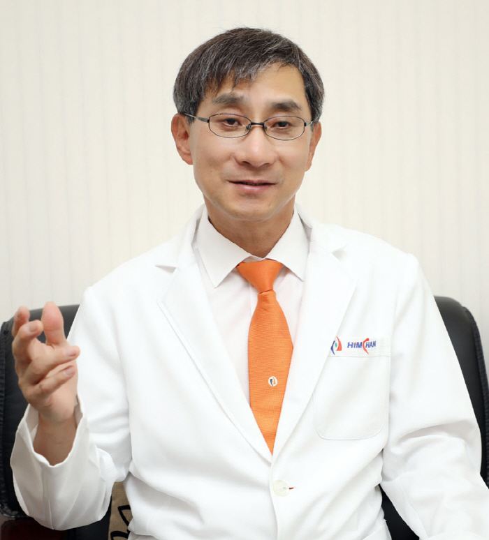 힘찬병원 이수찬 대표원장, MBN '청바지'서 척추관협착증 치료 풍선확장…