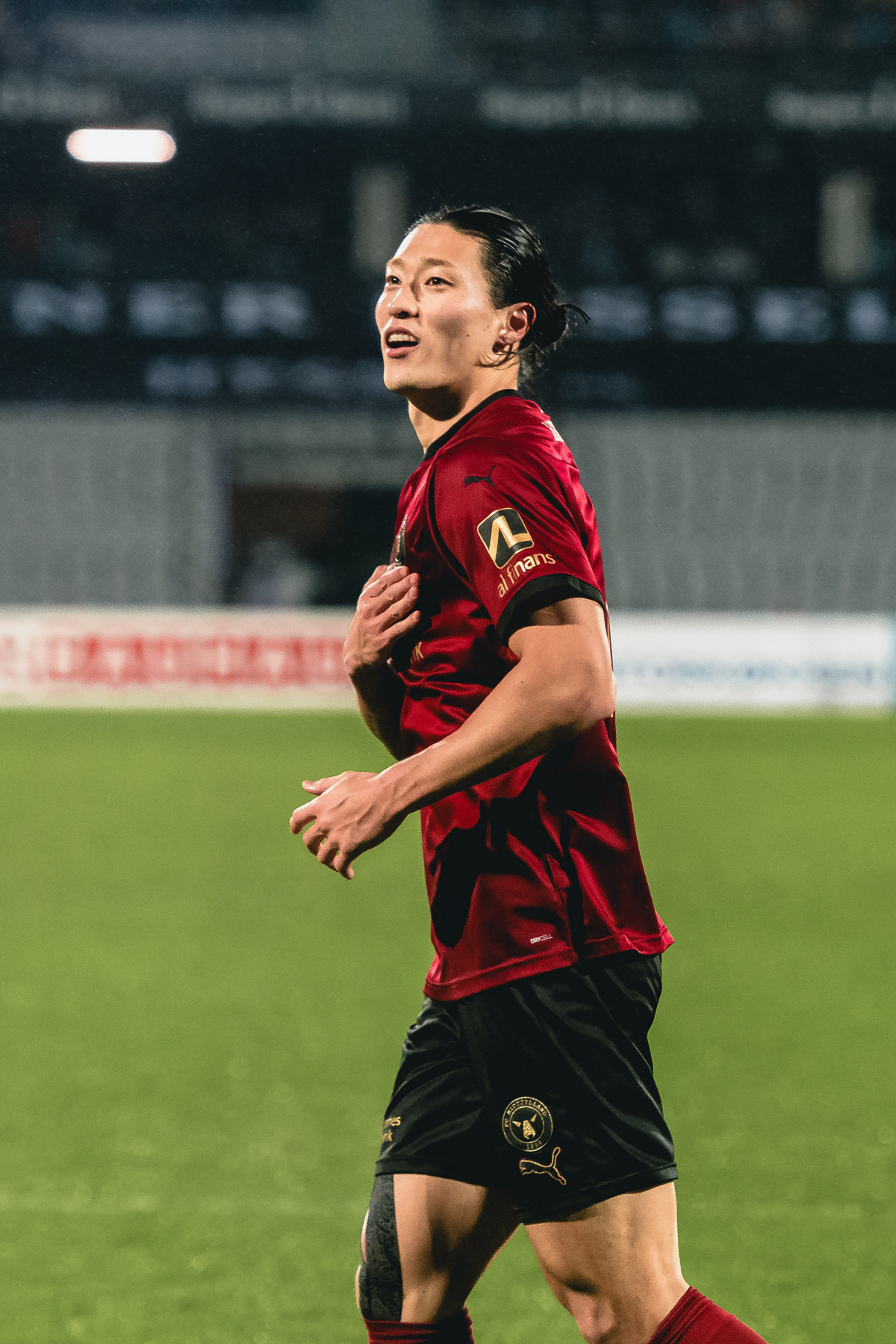 '4살 형 뒤통수를 퍽'…끈끈한 '덴마크 듀오', 조규성-이한범 행복축구…