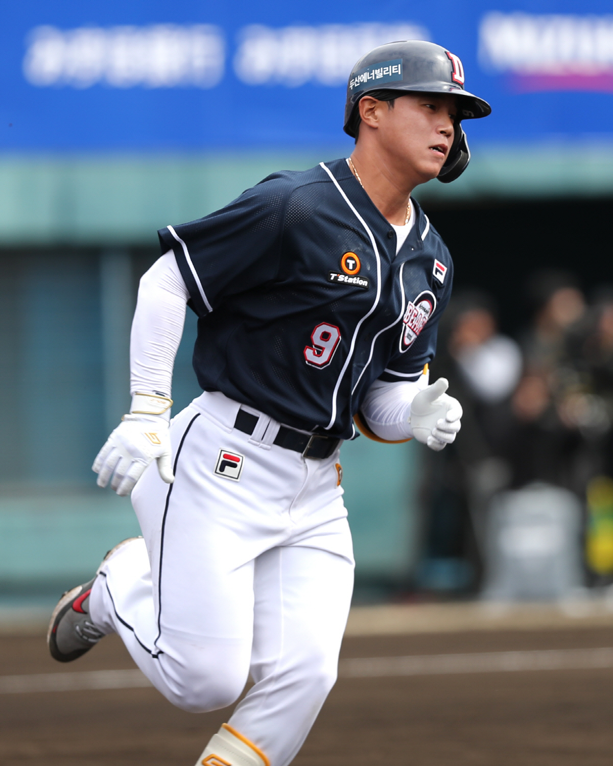 김택연 1사 1,3루 KK 찢었다!…두산, 11승&APBC 한국전 7K …