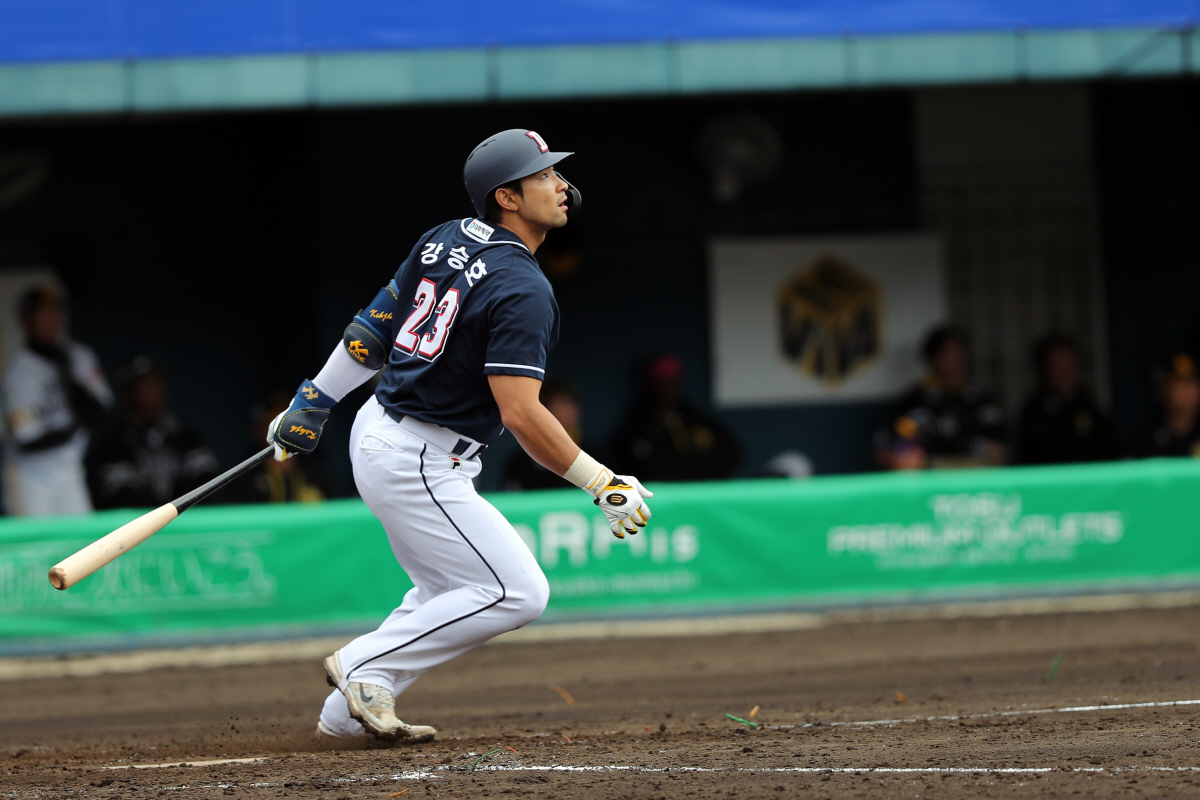 김택연 1사 1,3루 KK 찢었다!…두산, 11승&APBC 한국전 7K …
