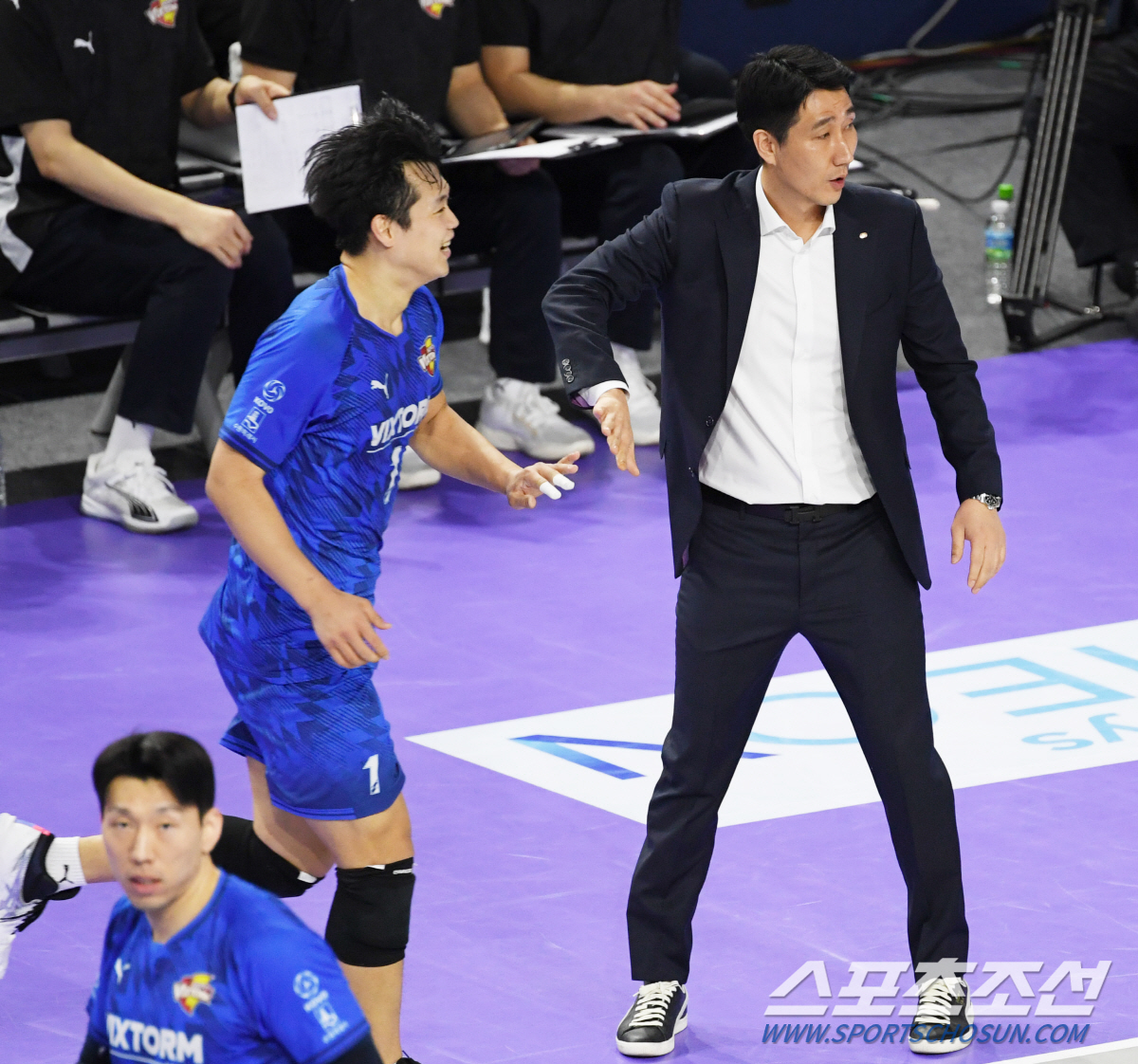 "타이스 진통제 투혼 고마워..." 봄배구 앞에서 2연패. 다음은 2위 …
