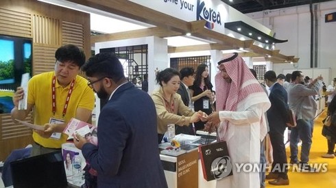 (서울=연합뉴스) 문화체육관광부가 한국관광공사와 지난 1일(현지시간)부터 아랍에미리트(UAE) 아부다비와 두바이에서 '한국관광주간'(K-Travel Week)을 진행하고 있다고 4일 밝혔다. 사진은 두바이에서 열린 중동 최대 국제관광박람회 '아라비안 트래블마켓'(ATM) 한국홍보관. 2023.5.4 [문화체육관광부 제공. 재판매 및 DB 금지] photo@yna.co.kr
