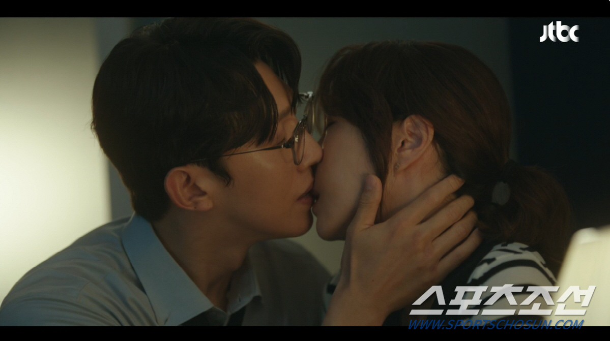 [종합]"나 들어가려고!". 이지아, 강기영과 눈물의 키스→오민석과 재결…
