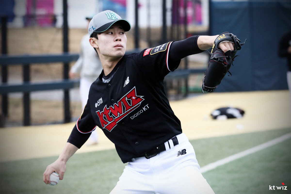 "직구 최고 152㎞, 신인상 타고 싶다" 20세 부산사나이의 패기, '…