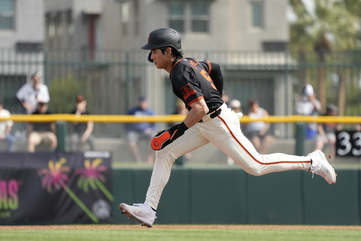 "무려 비거리 128m! 속도 177km/h!" 바람의 손자, MLB 데…
