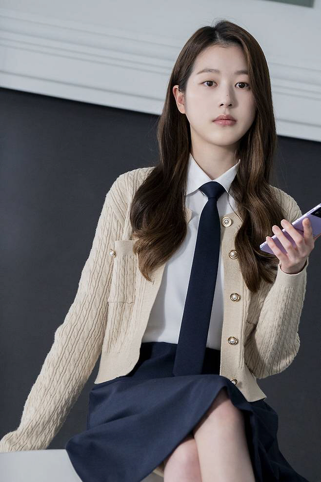 [SC초점] 장다아, 첫 연기도전에 '장원영 언니' 꼬리표 ?I다