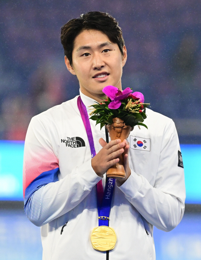 '4분 출전' 입지 좁아진 이강인, 3월 A매치 딜레마 '황선홍 감독 선…