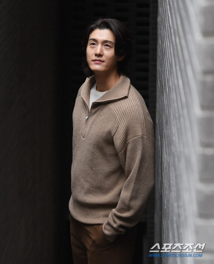 [SC인터뷰] '밤피꽃'으로 데뷔 20년 만에 사극 연기 꽃피운 이기우 …