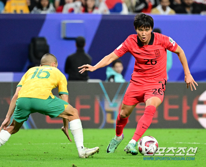 어렵게 주전 꿰찬 양현준, 발 높이 들었다가 '15분만에 퇴장', 셀틱 …