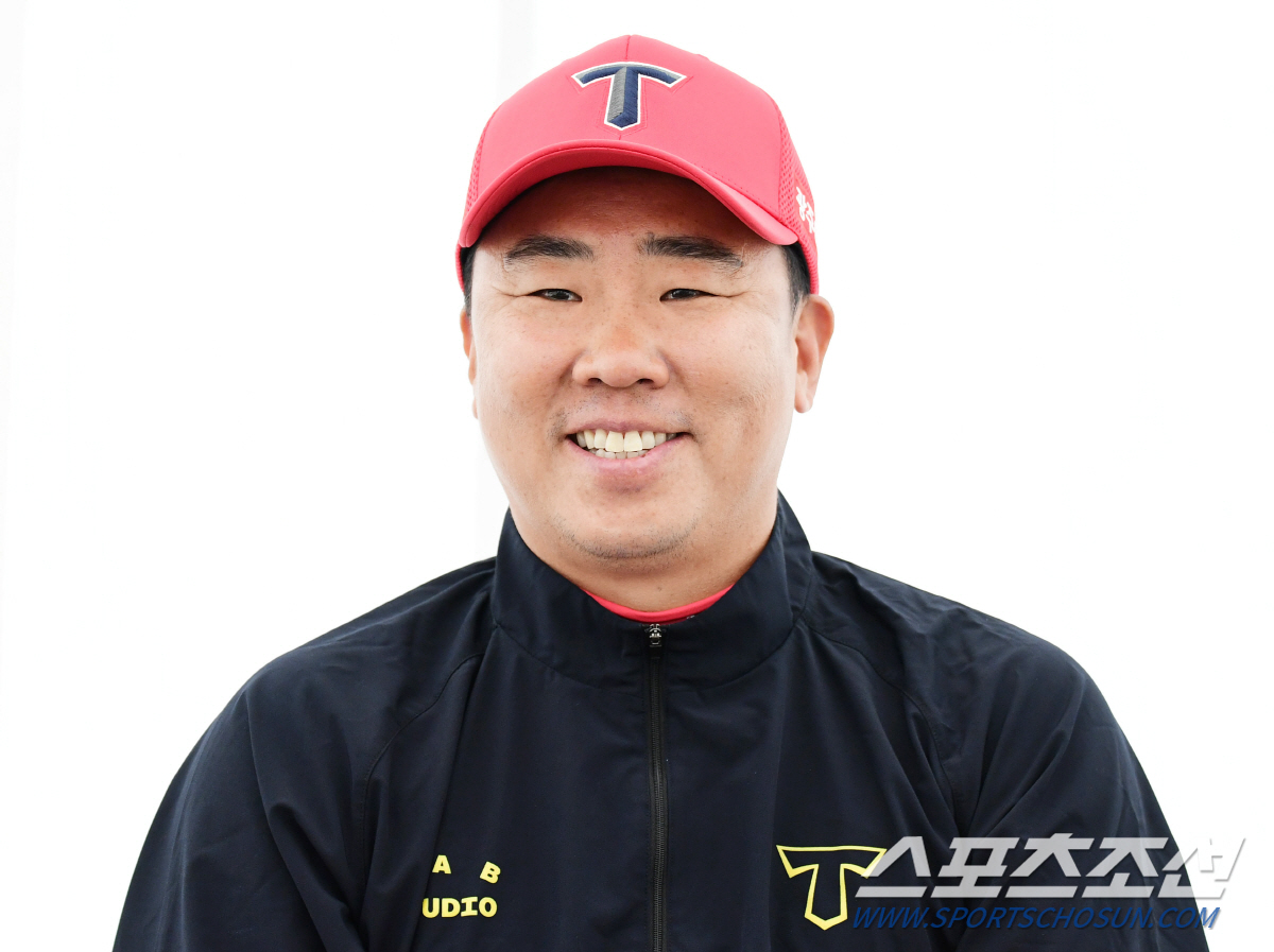 TV-유무선 중계권료 연평균 990억원 사상 최고. 류현진 돌아오는 KB…
