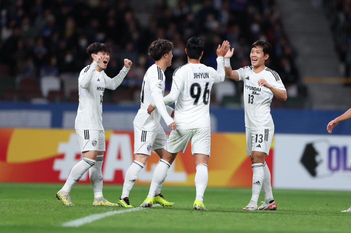 "칼을 갈고 나와도 알아" 홍명보 감독, ACL 1차전 가는 길…'현대가…
