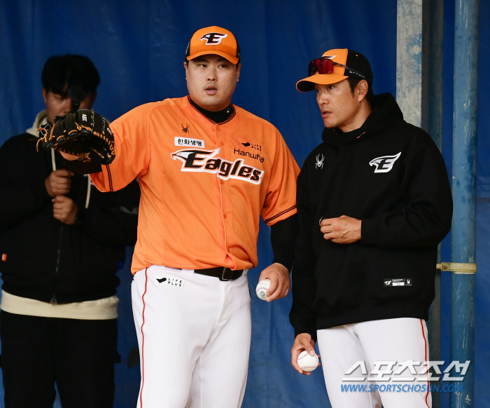 7일 청백전→12일 KIA→17일 롯데→23일 LG 개막전. 최원호 감독…