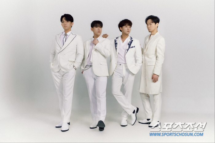 포르테나, 전설적인 록 밴드 '시카고'의 'Hard To Say I´m …