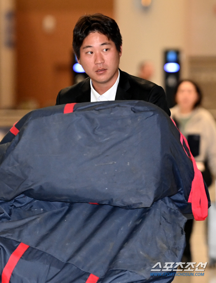 '진실공방전' 나균안 리스크? "투수코치 마음은…보험용은 있지만"