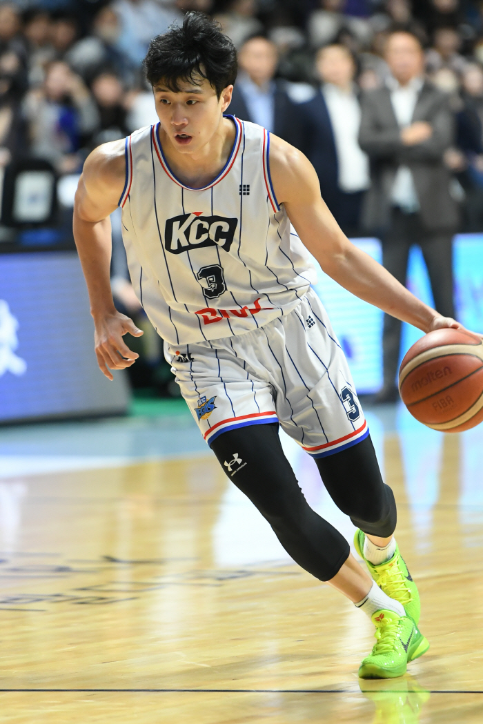 '면담자청' 허웅 더블더블 공수 맹활약, KCC 소노 32점차 완파. 5…