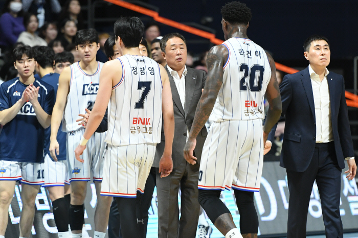 [KBL현장코멘트] 전창진 KCC 감독 "오늘은 100%의 경기를 했다.…