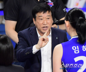 '31점 세트도 땄는데' 김호철도 지쳤다. 하지만 쏟아낸 격려 