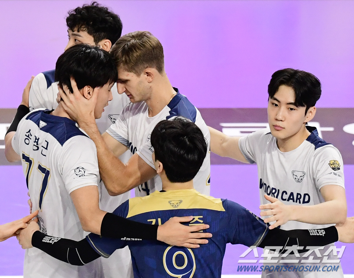 "허무하게 기회 날리고 싶지 않아"…'스윙은 국내 최고' 돌아온 챔프전 …