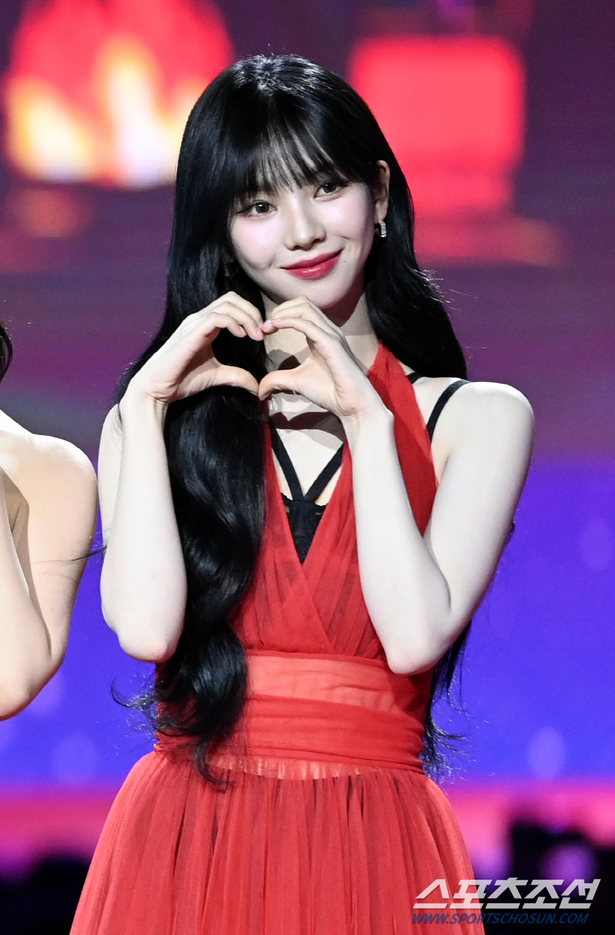 [종합] 카리나, '♥이재욱 열애 사과' 심경고백 "기다려줘서 고마워"