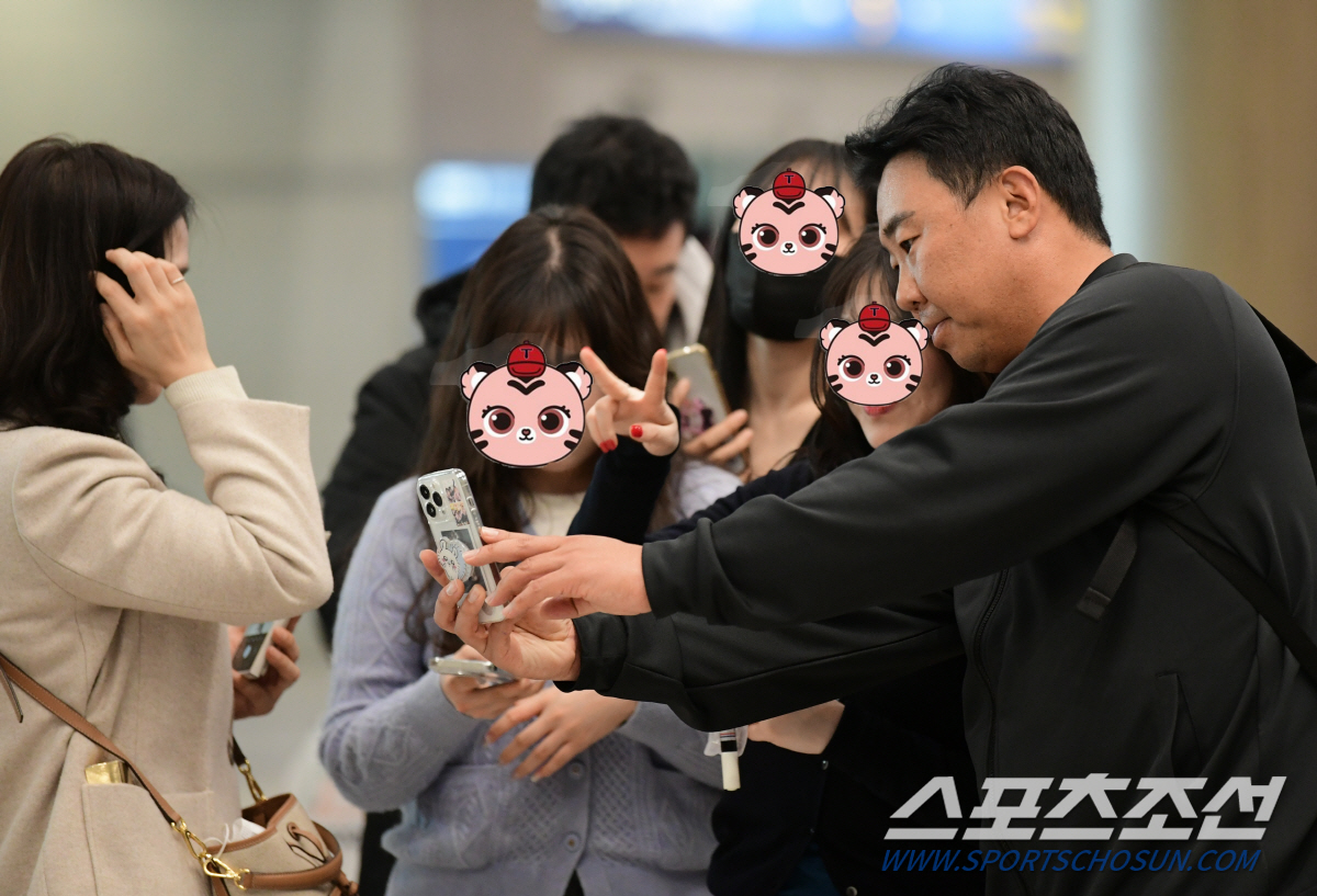 '꽃보다 감독 맞네!' 호랑이 사령탑의 폭발적인 인기, 팬들 기대에 답할…