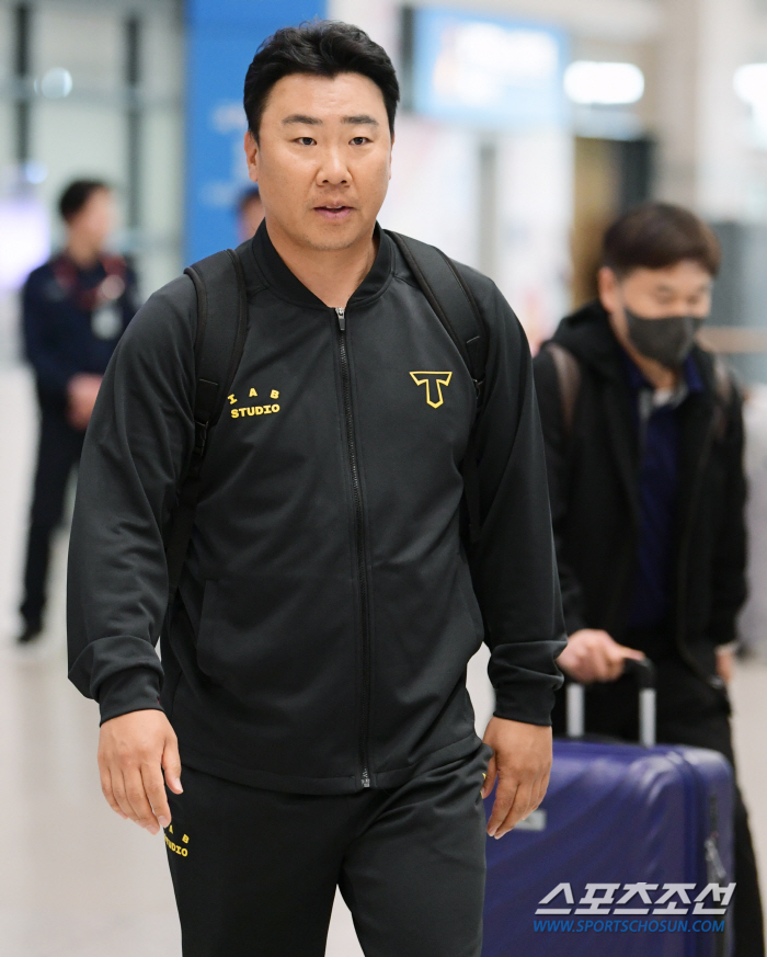 '꽃보다 감독 맞네!' 호랑이 사령탑의 폭발적인 인기, 팬들 기대에 답할…