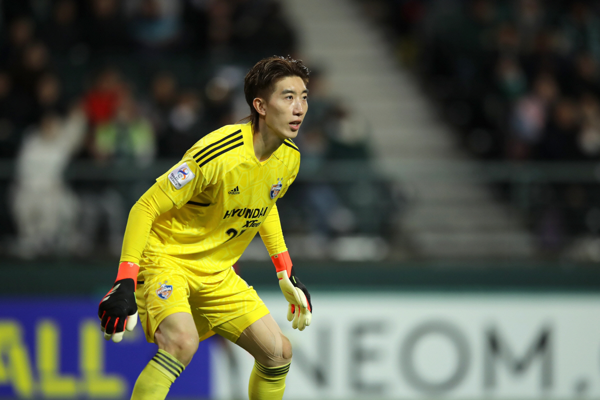 "상무에 울산 선수가 몇 명이야" 디펜딩챔피언 울산, 승격팀 김천과 1년…