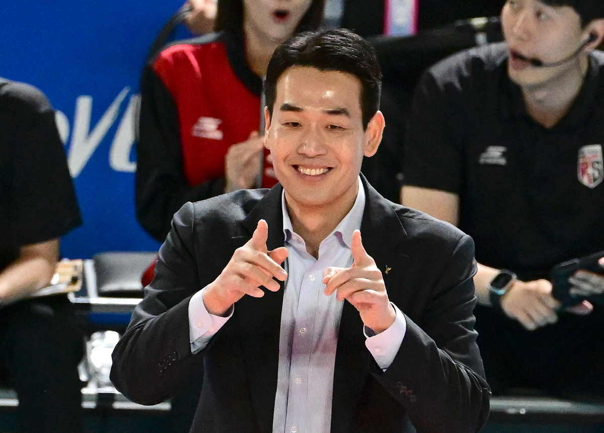 'PO 직행' 고희진 감독 출사표 "이소영 빠져도 흔들리지 않았다. 올시…